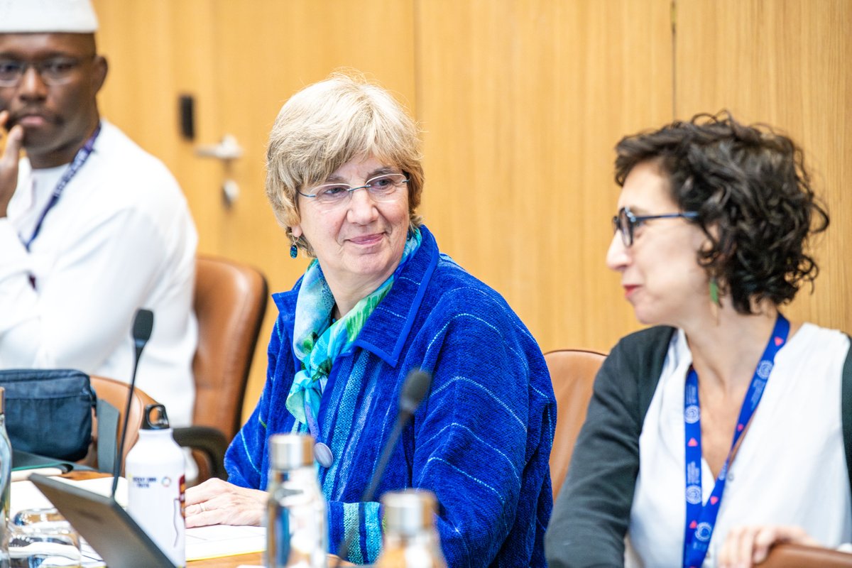 ILOACTRAV's tweet image. Workers delegates are in talks with governments and employers at the 355th @ilo  Governing Body, backed by ACTRAV. Key decisions coming soon to reinforce the Organisation in a challenging period for multilateralism.
