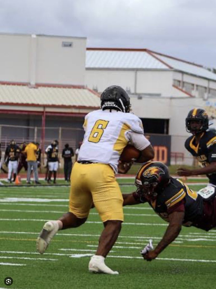 OtisWash605's tweet photo. Blessed to have the opportunity to play at South Florida tech college #AGTG https://t.co/2yYShYtvDG