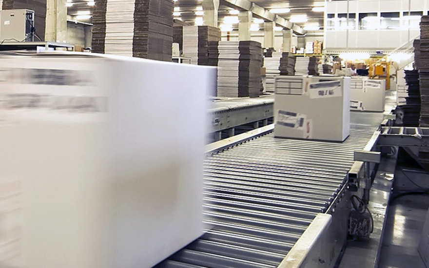 globe_composite's tweet image. The repeal of $800 &quot;de minimis&quot; tariff will impact the #materialhandling #supplychain this holiday season.

Last year overseas sites flooded the USA with cheap uninspected goods. This year #madeinusa goods will have greater pricing power in the market. |  bit.ly/47TjY8G