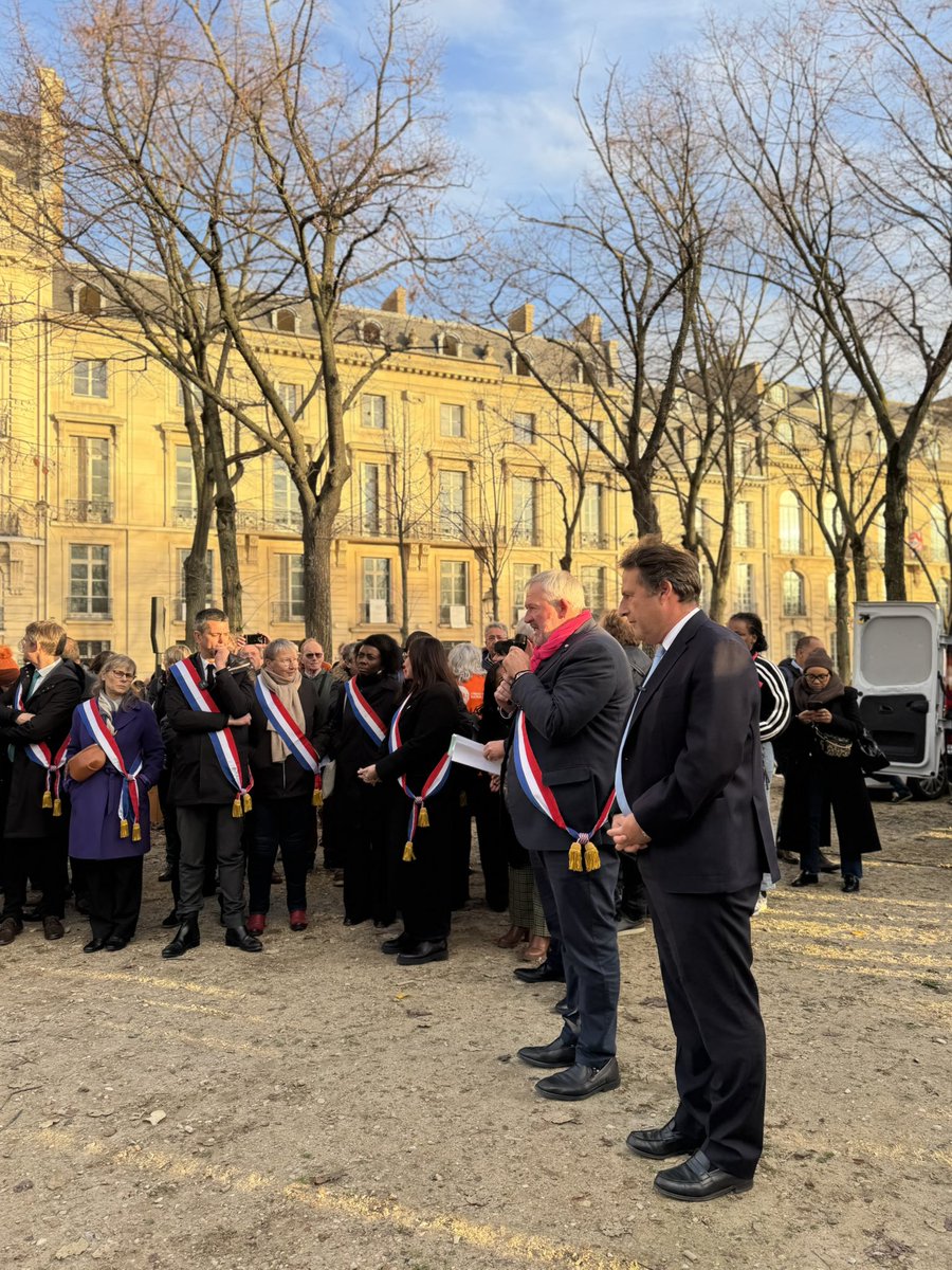 Les Missions locales se mobilisent pour refuser les nouvelles coupes budgétaires du Gouvernement !

Elles sont importantes.
Après 6% cette année, il en prévoit 13% pour 2026.
Soit près de 20% en deux ans.

J’étais présent à leur rassemblement pour apporter mon soutien à ces