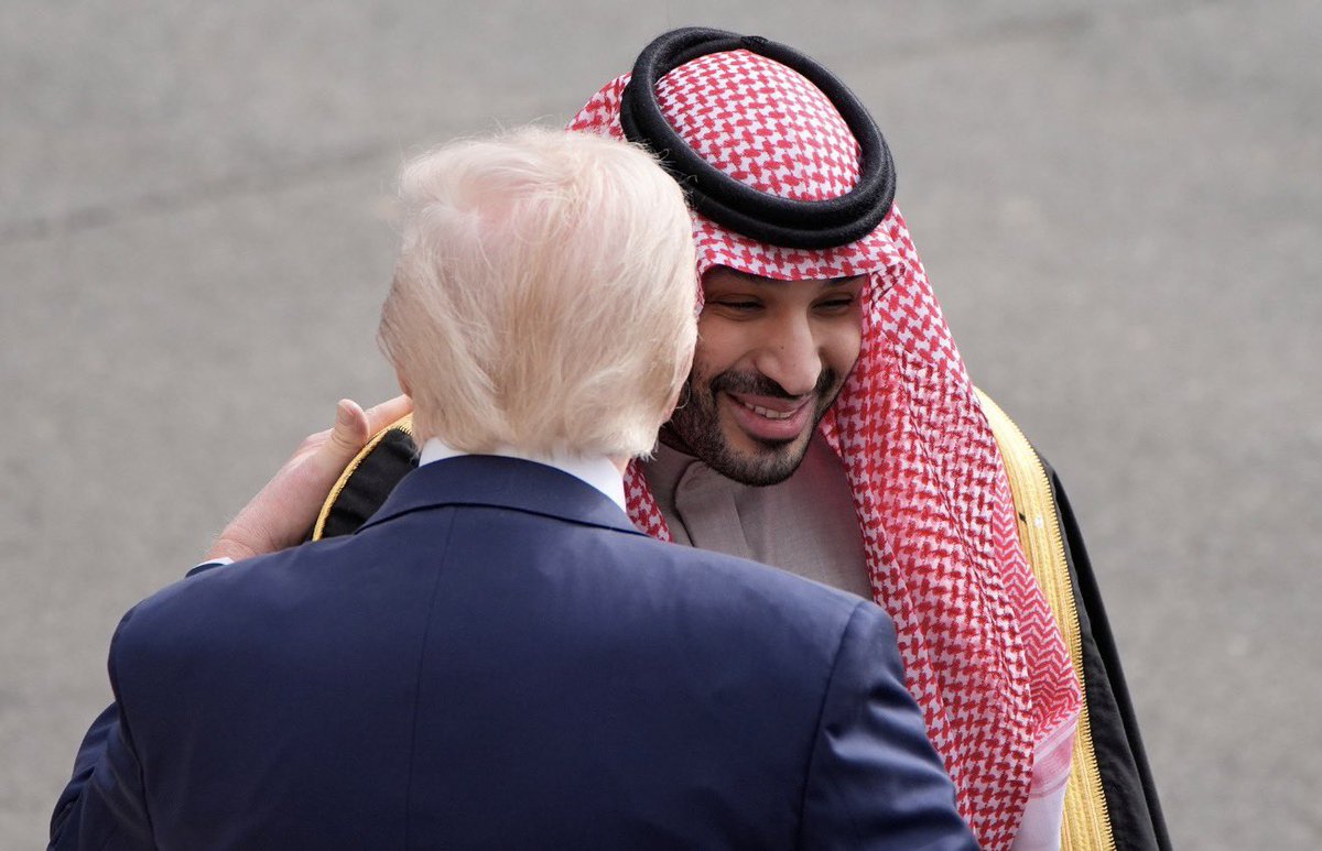 moaidmahjoub's tweet image. President Trump welcomes Saudi Crown Prince Mohammed bin Salman to the White House 🇺🇸🇸🇦
#MBS #Moaidmahjoub #DC