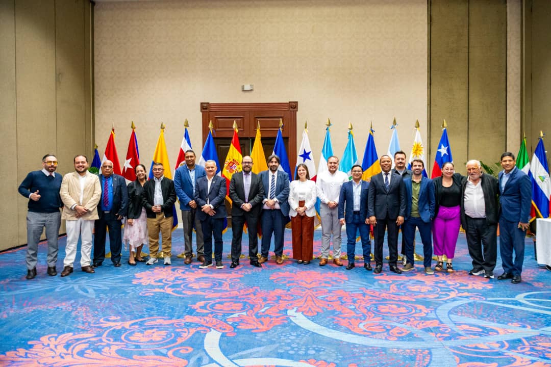 E_RdgzDavila's tweet image. #Cuba presente en la XI Asamblea General del Consejo Intergubernamental del Programa Iberoamericano de Seguridad Vial (OISEVI), y el 6to Congreso  Iberoamericano de Seguridad Vial y Movilidad, en El Salvador.⤵️
facebook.com/share/p/174abY…