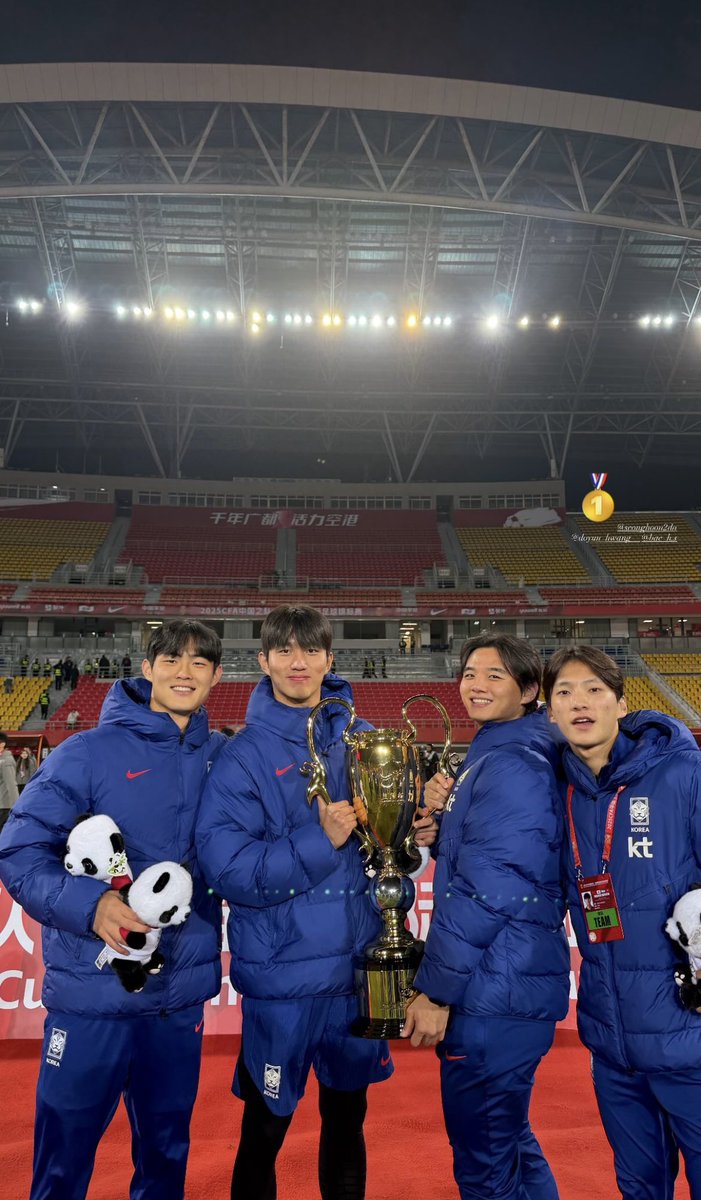 저지금눈물너무나오니까그만하세요
그만하라고ㅆ발