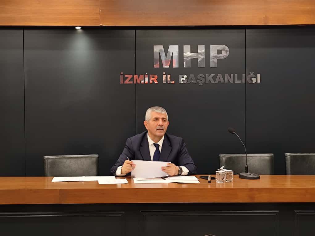 Olağan İlçe Başkanları Toplantımızı gerçekleştirip “Hayırlı günler komşum, Derdin Derdimizdir” programlarımız hakkında istişarelerde bulunduk.

Var olsun teşkilatımız.