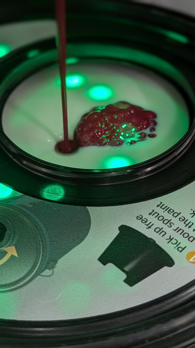 WhidbeyTom428's tweet image. Mixin&apos; @ Home Depot
#workflow #paintdepartment