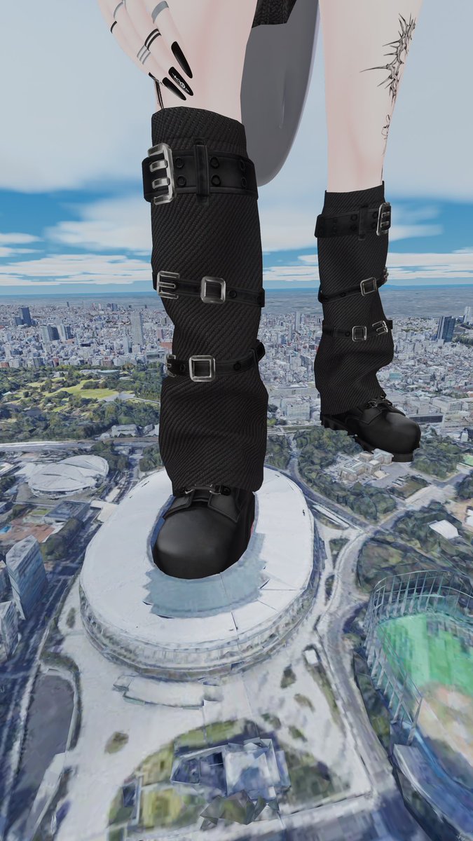 GTS_Stella's tweet image. Most people brag about having a full foot long length foot. How about  football field length foot~ 

#SizeTwitter #SizeVR #Giantess