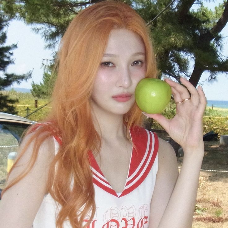 joyxgallery's tweet image. the orange hair joy supremacy