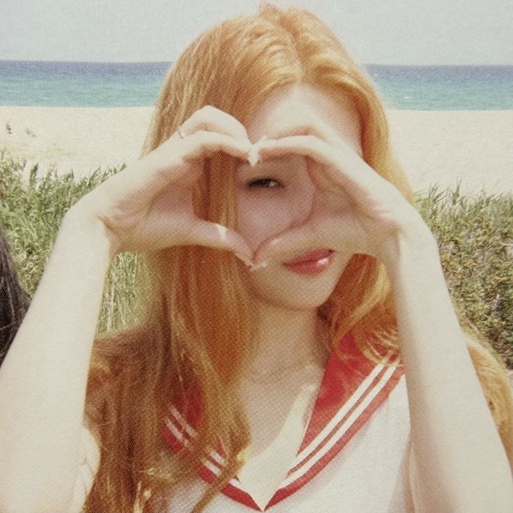 joyxgallery's tweet image. the orange hair joy supremacy