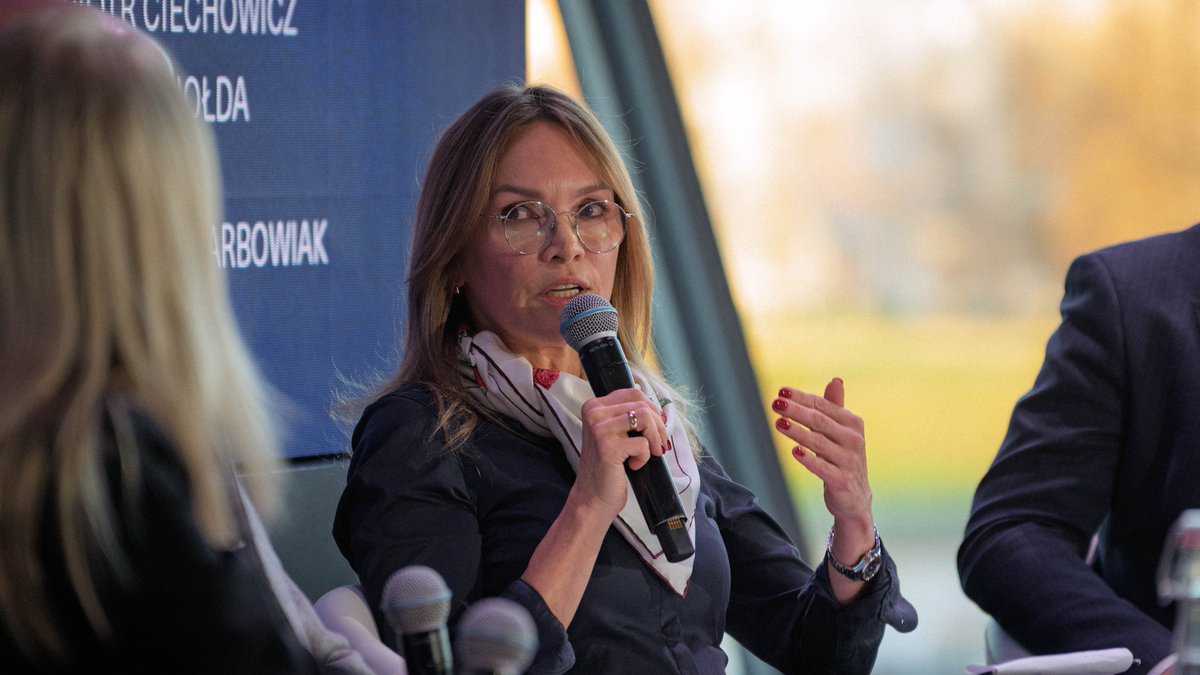 PEJ_PL's tweet image. 🗨️Nasza perspektywa to perspektywa wyzwań, nie barier - podkreślała Wiceprezes PEJ Bogumiła Ożarska-Karbowiak podczas panelu na 10. jubileuszowej edycji @OpenEyesEconomy.

Kluczowe wnioski z dyskusji o #localcontent w programie jądrowym:
🔸Główne wyzwania to koszty certyfikacji i…