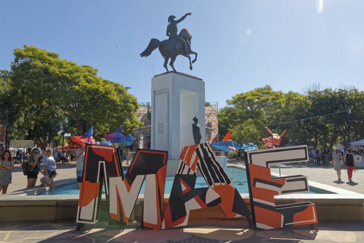 jjosemussi's tweet image. Llega la 33° MAE 🎉🧡

Este sábado 22 y domingo 23/11, los y las esperamos en la Plaza San Martín (Av. Mitre e/ 6 y 7), donde podrán conocer todos los trabajos realizados por las y los estudiantes de los Talleres y Escuelas municipales durante este 2025. 

#Berazategui