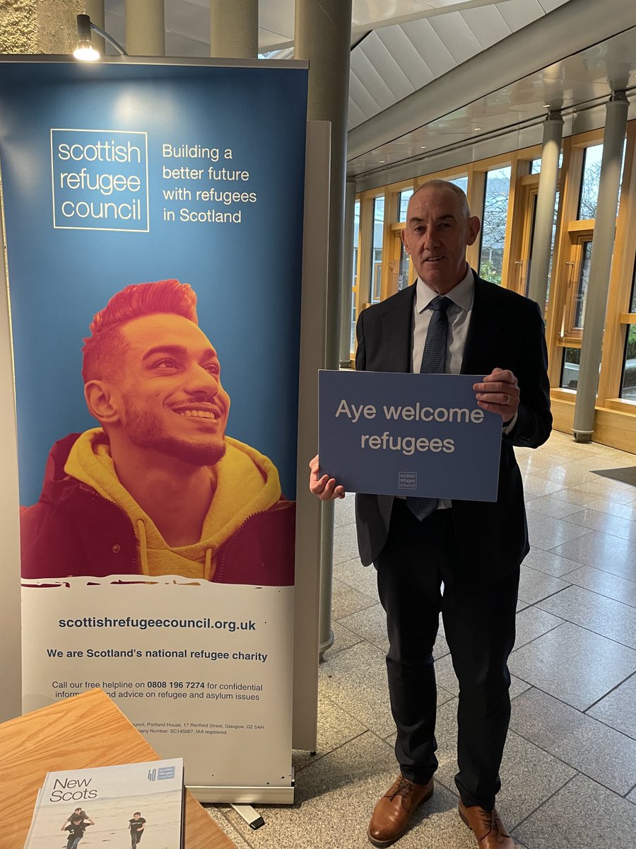 ⁦<a href="/scotrefcouncil/">Scottish Refugee Council 🧡</a>⁩ - delighted to have met you at the exhibition in parliament today - supporting refugees -hope and live over fear.