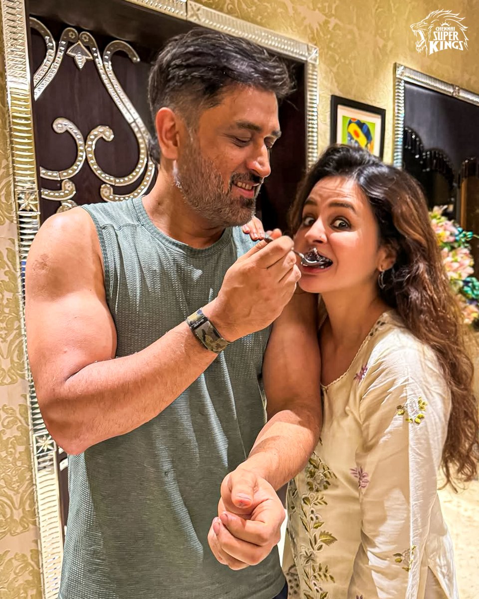 ChennaiIPL's tweet image. Birthday Whistles to our Thala&apos;s Thalaivi 💛✨ 

#WhistlePodu #Yellove