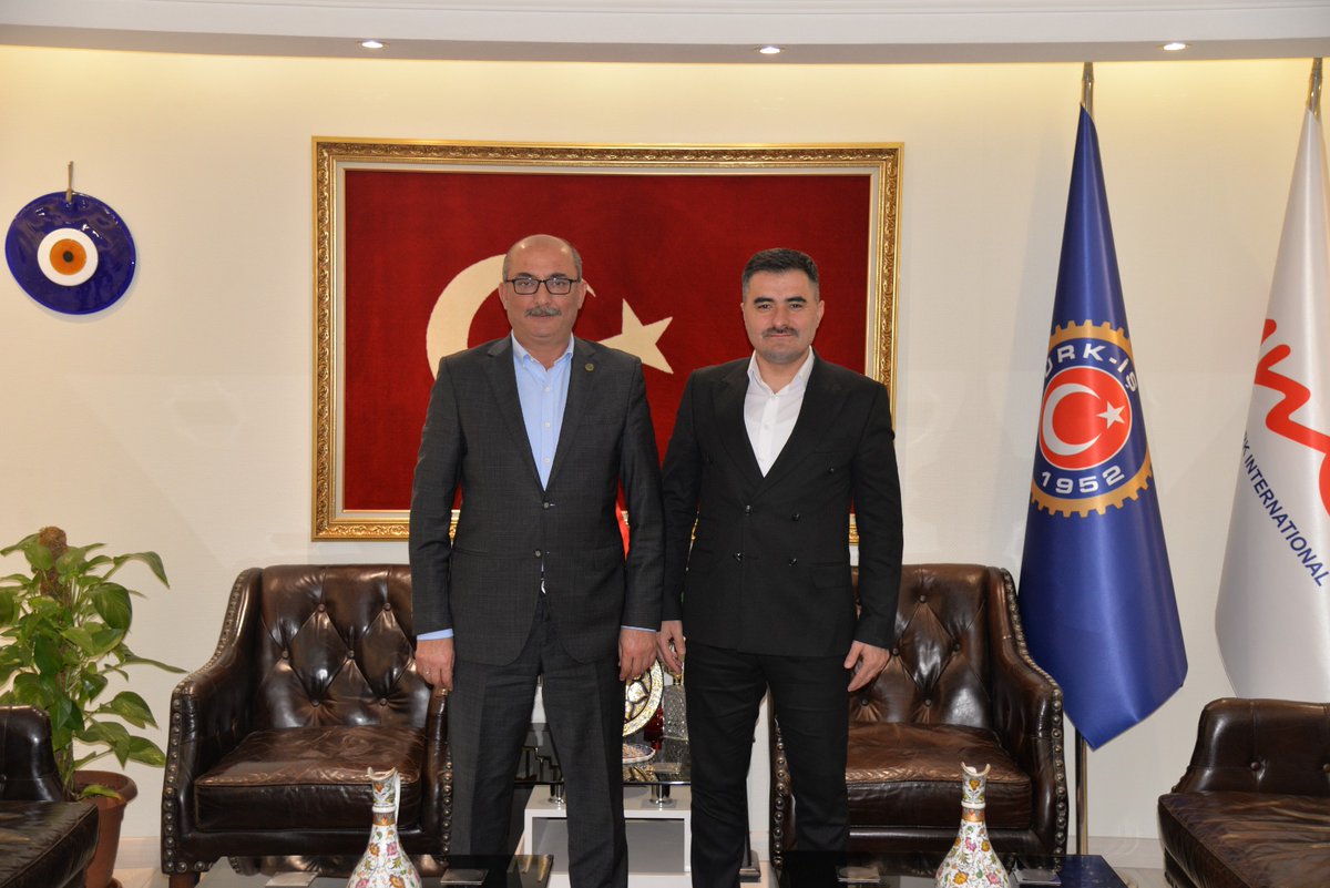 NuhGalipTopak's tweet photo. Türkiye Damızlık Koyun Keçi Yetiştiricileri Merkez Birliği Genel Başkanı Sayın Turan Saldırıcıer, sendikamız Türkiye Haber-İş’i ziyaret etti.

Görüşmemizde sektörel kalkınma ile sosyal ve ekonomik haklar konularında karşılıklı görüşlerimizi paylaşma imkanı bulduk.

Nazik ziyaretleri ve bizlerle paylaştıkları değerli bilgiler için Sayın Turan Saldırıcıer Başkanıma teşekkür ederim.