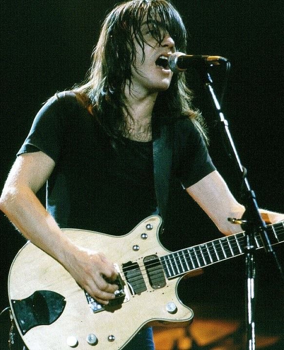 acdcsdevil's tweet image. we miss you dearly! ❤️🕯️⚡️