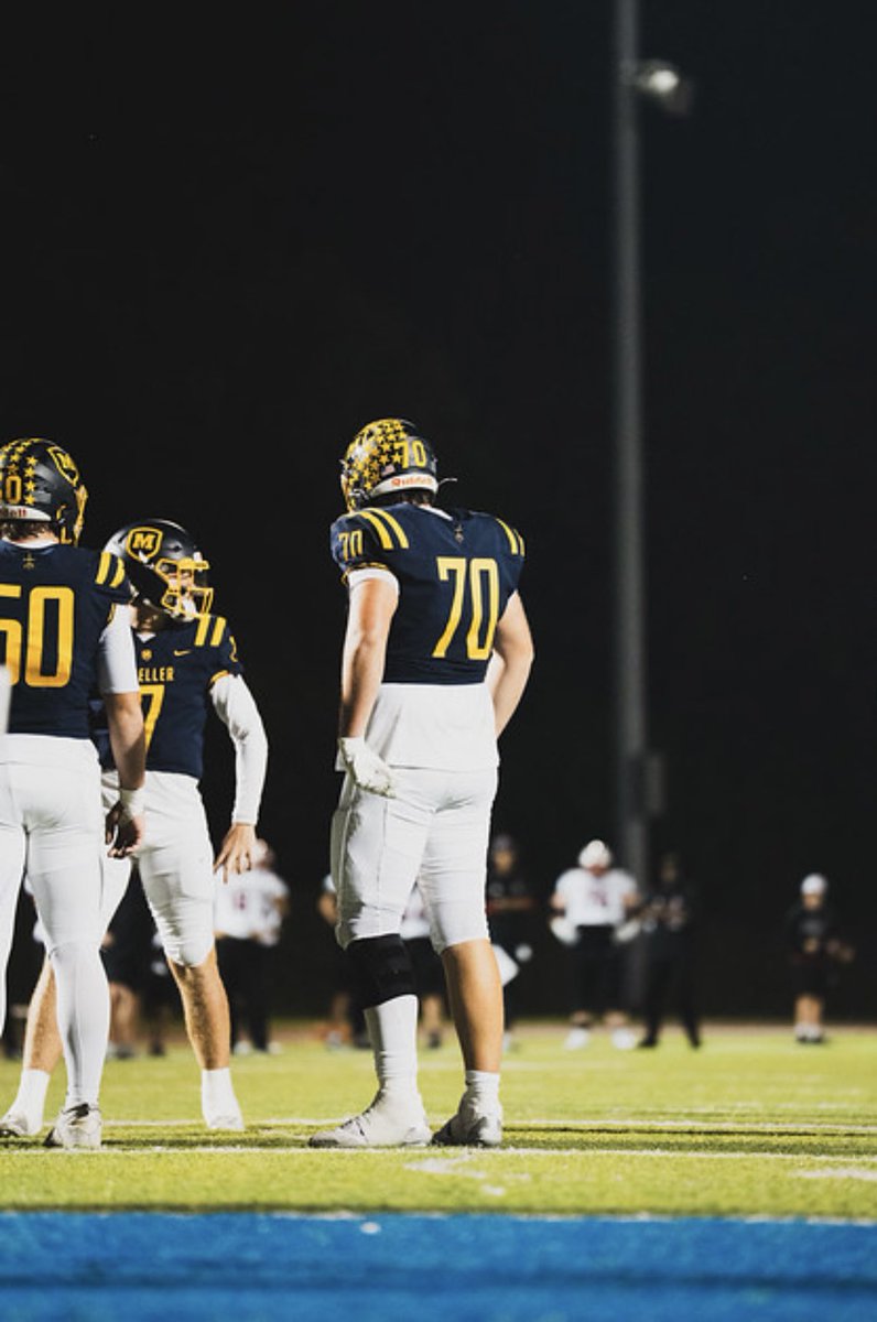 ⚡️Junior Season Highlights⚡️
- 6’6 290lbs
- 2027 Offensive Tackle
- 🥇First Team GCL South🥇
- 🥇First Team All District🥇 

hudl.com/v/2TDgHB

💙Thank You Seniors💛
<a href="/Coach_B10/">Bert Bathiany V</a> <a href="/MBlum75/">Michael Blum</a> <a href="/MoellerFootball/">Archbishop Moeller Football</a>