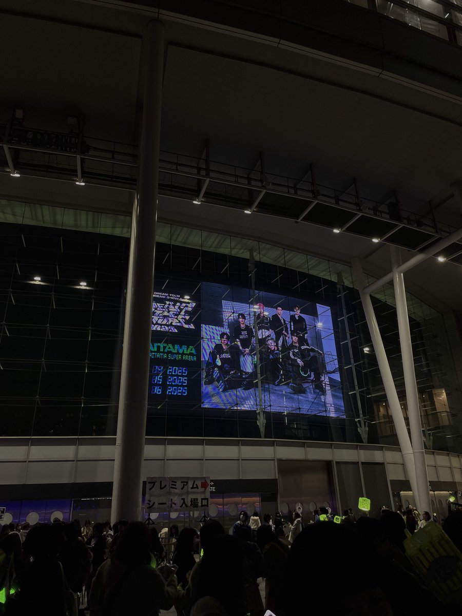 luvneiy's tweet photo. day1 끝!!♥♥ https://t.co/IfB47IL9jj