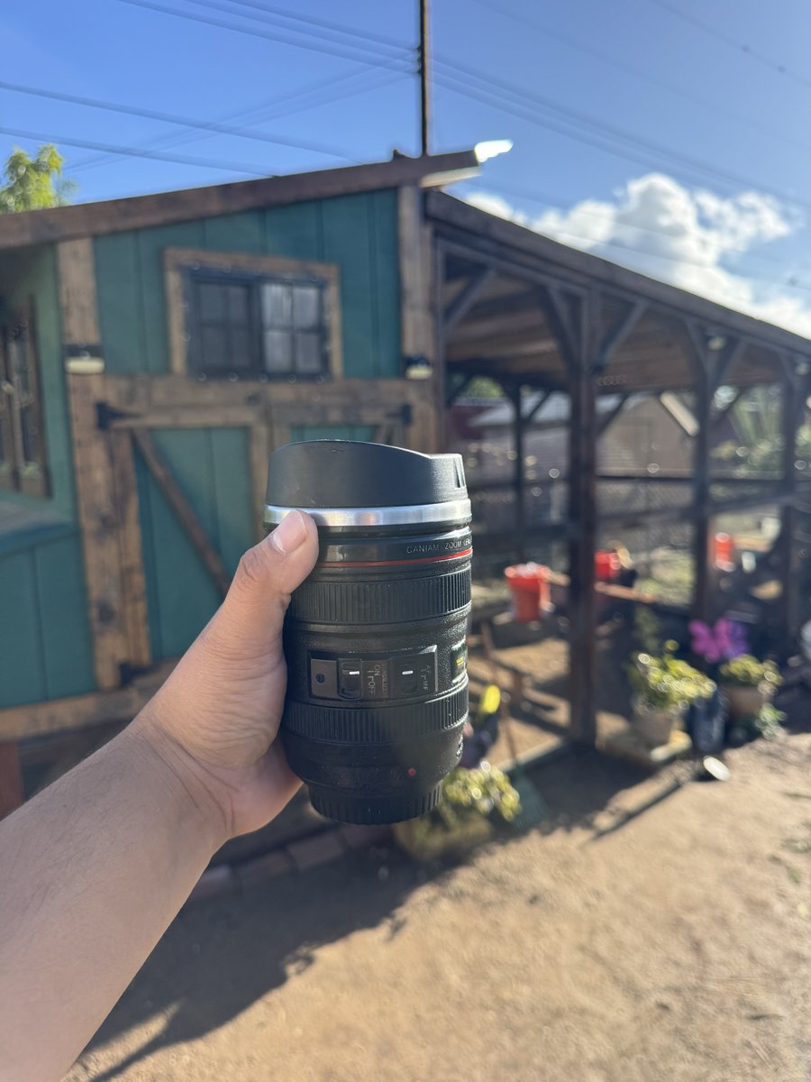 Happy Tuesday everyone! 

My sister gifted my wife and I some coffee grounds from Honduras.  

Of course I had pull out the special mug ☕️ for some special coffee lol 😂

Hope you all are having a wonderful morning 😁