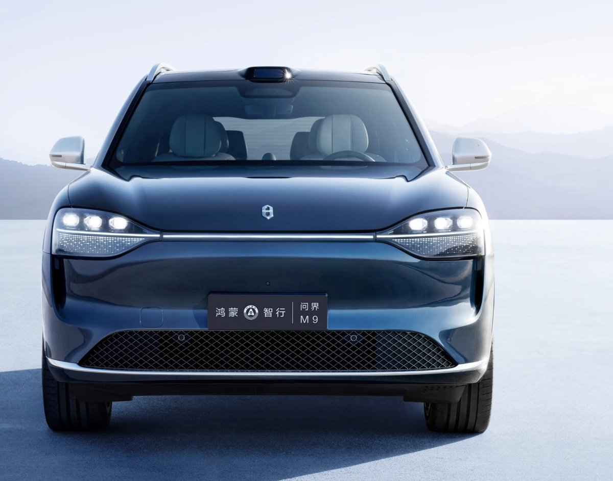 lumileds's tweet image. 📢 Meet LUXEON NeoExact MxN 🚗

This customizable #LED matrix powers next-gen adaptive headlights with sharp, glare-free beams through compact, high-precision #lighting.

Discover the next generation of headlight design: bit.ly/3UuwHIg