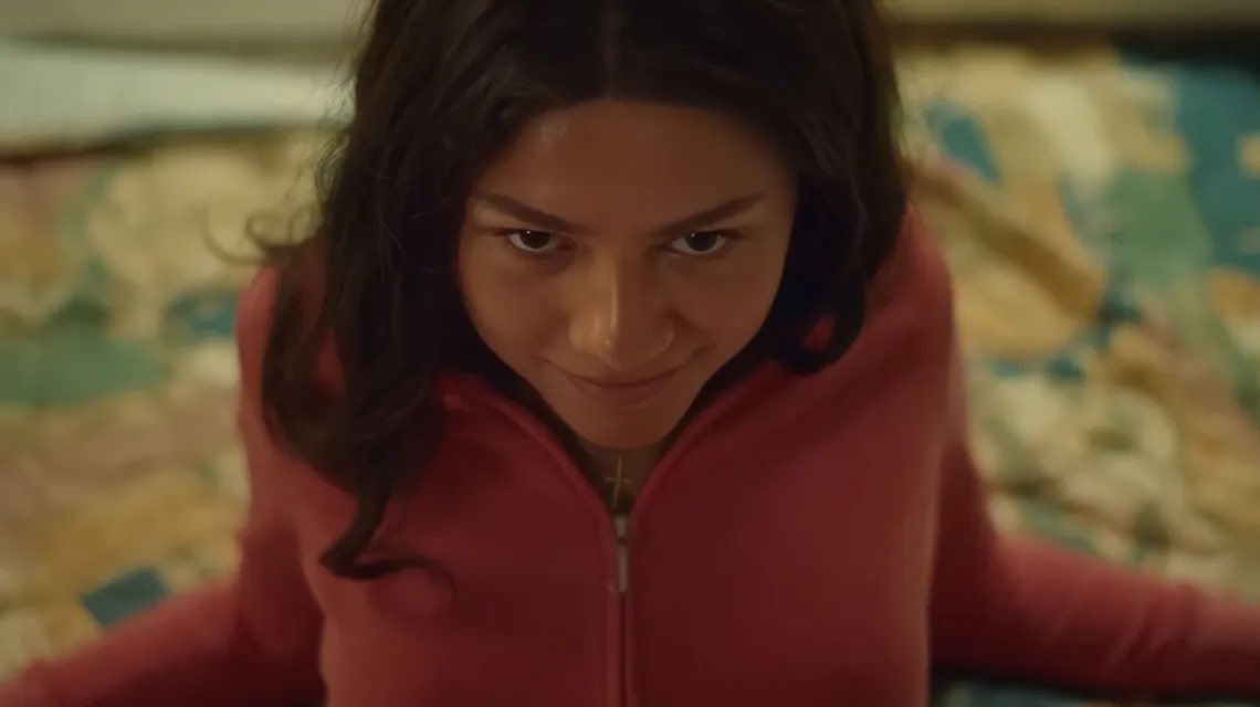 RefrmDemocracy's tweet image. Olivia Nuzzi looking at Mount Rushmore