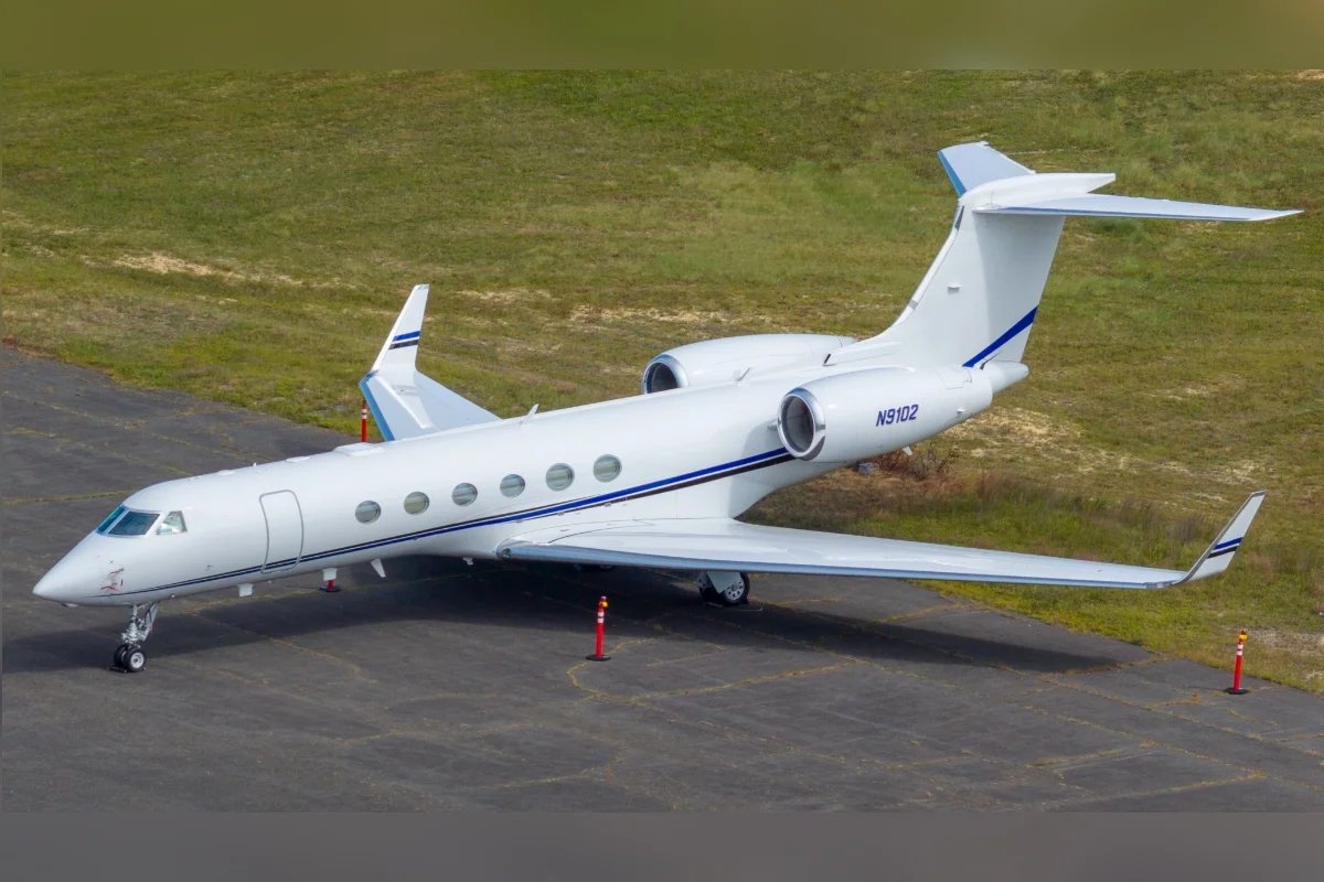 Metropoles's tweet image. ➡️ Vorcaro do Master comprou R$ 258 milhões em aeronaves em 2 anos

Banqueiro do Master, preso hoje, adquiriu aeronaves entre fevereiro de 2022 e agosto passado. Jato mais caro custou R$ 120 milhões.

Leia na coluna de Andreza Matais: curt.link/vDEfi