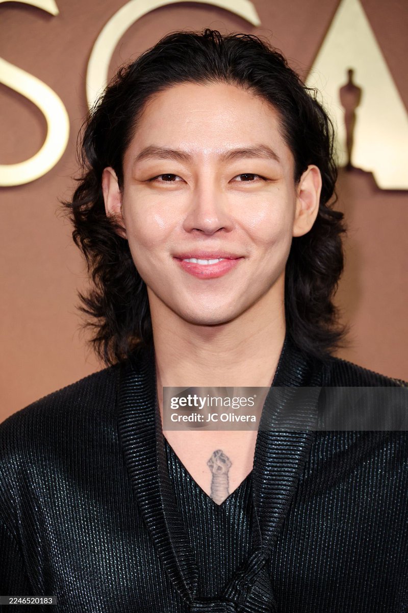 tatamicasa's tweet image. 2025.11.16 Kim Woosung of The Rose attends The 16th Governors Awards (Oscars’ Honorary Event) at Ray Dolby Ballroom in Los Angeles, CA 😻