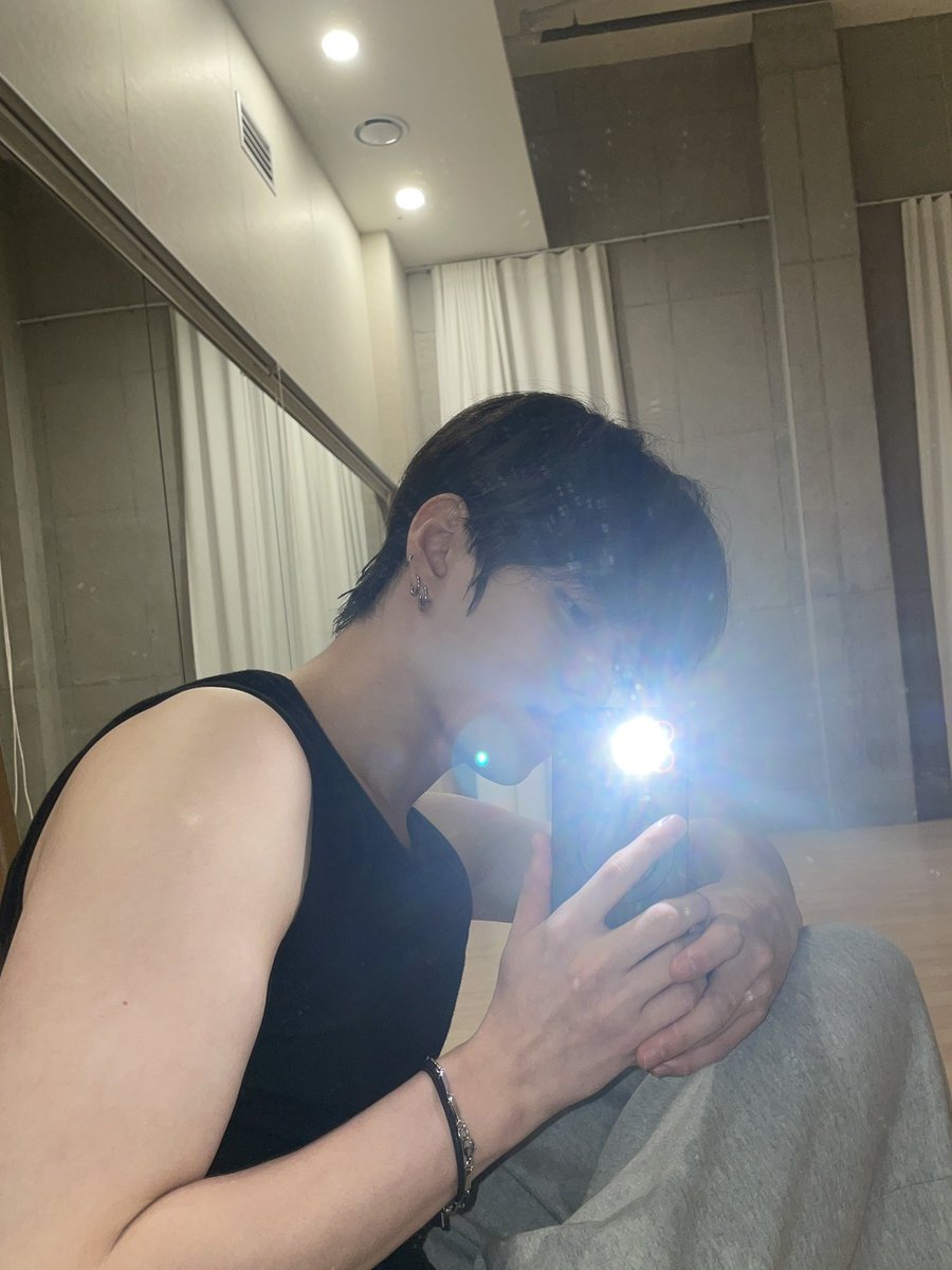 cecilia˚˖𓍢ִ໋❀ gyehyeon month !! tweet media