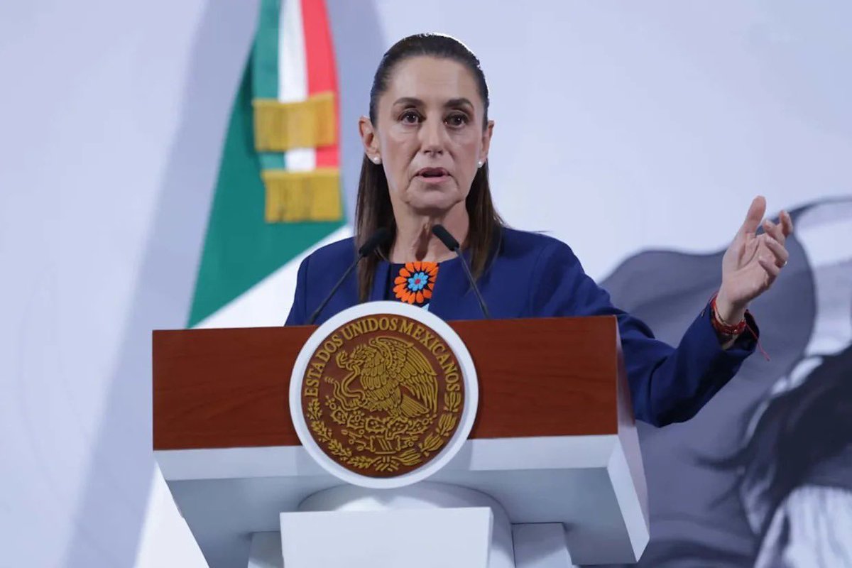 AlertaQro's tweet image. 🇲🇽👩Se mantiene #desfile del 20 de noviembre, señala Sheinbaum ante nueva marcha de la #GeneraciónZ 

La presienta de México pidió respeto para el Ejército Mexicano 👮‍♂️ 

📌 La información 👉 wp.me/p8iMZT-108T