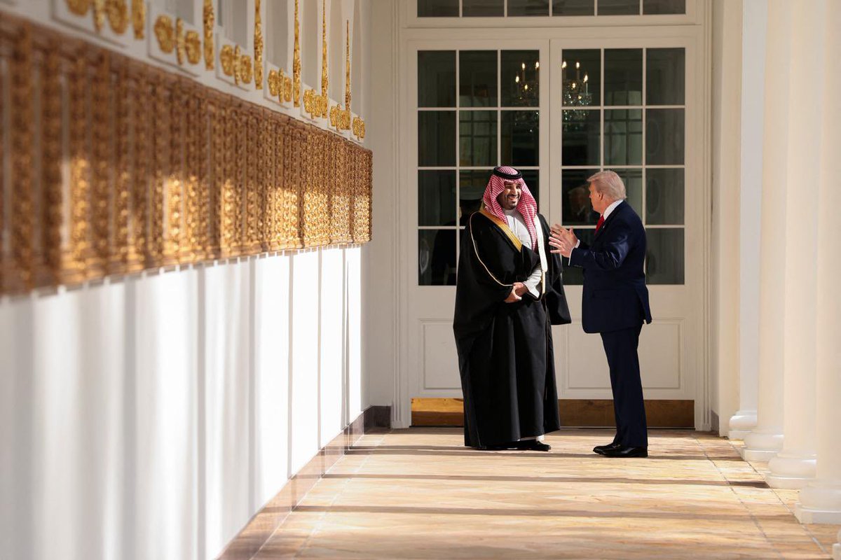 RaedJum's tweet photo. الله يحفظك 🇸🇦💚

#محمد_بن_سلمان_في_واشنطن
#MBSINUSA https://t.co/aZfEW0FtUM