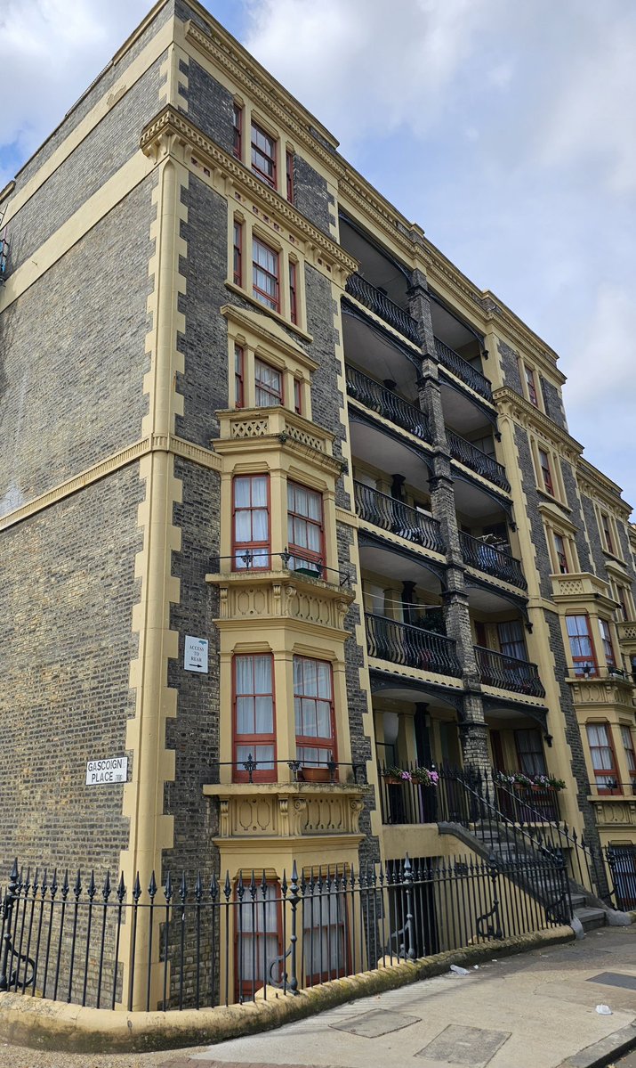 <a href="/carl_thompson70/">Carl 📷🎗️</a> Columbia Rd E2🍻