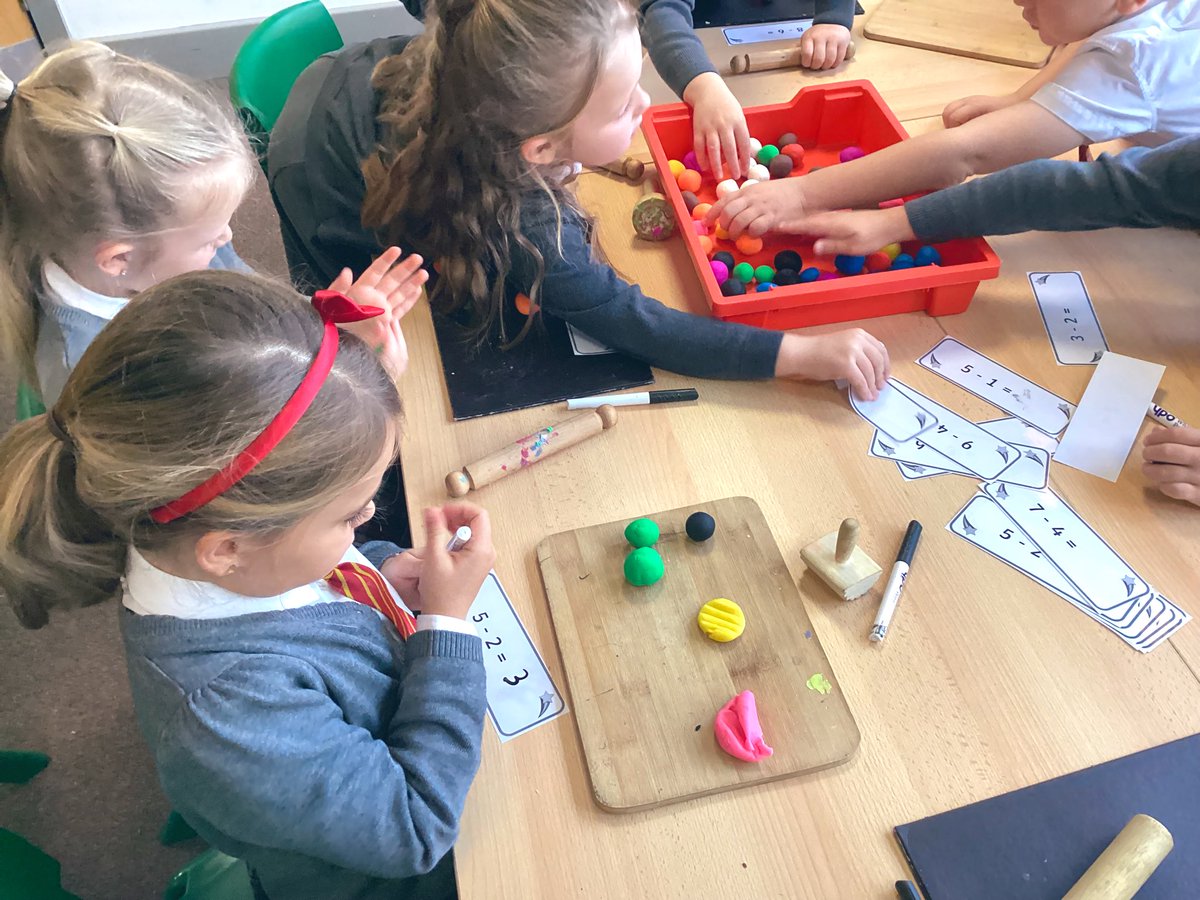 willowtreeclass's tweet image. This morning we practised our subtraction skills playing play dough smash. We had to count the correct number of play dough onto our mat and then smash the number we were taking away #greatsankeymaths ✨🧠➖