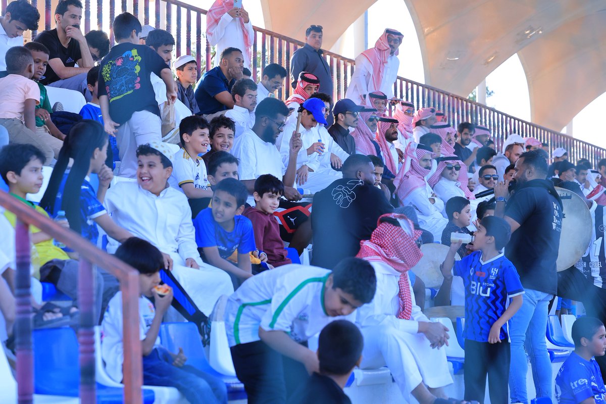afifclub_'s tweet photo. جمهورنا دائماً في القمة 🔥💙

#نادي_عفيف 
#دوري_الدرجة_الثانية https://t.co/5D0ylcZbV6