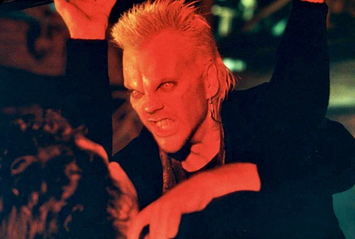 EugWSerra's tweet image. Happy Birthday to Kiefer Sutherland! #KieferSutherland #TheLostBoys #Flatliners #Mirrors