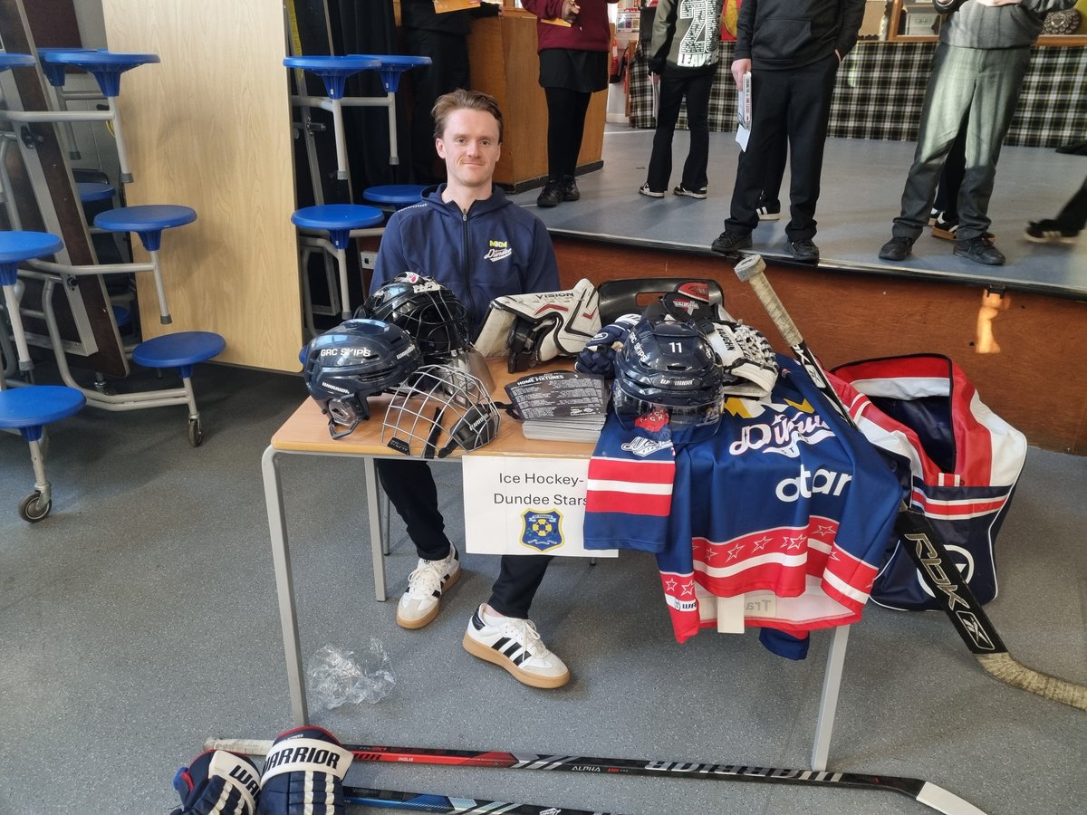 Yesterday, Kris Inglis visited St. Fergus Primary School for their Careers Fayre, sharing insights into his hockey journey and giving pupils the chance to try on hockey equipment, including his game jersey! 🏒

A fun, exciting and truly inspiring afternoon for the kids! 💫