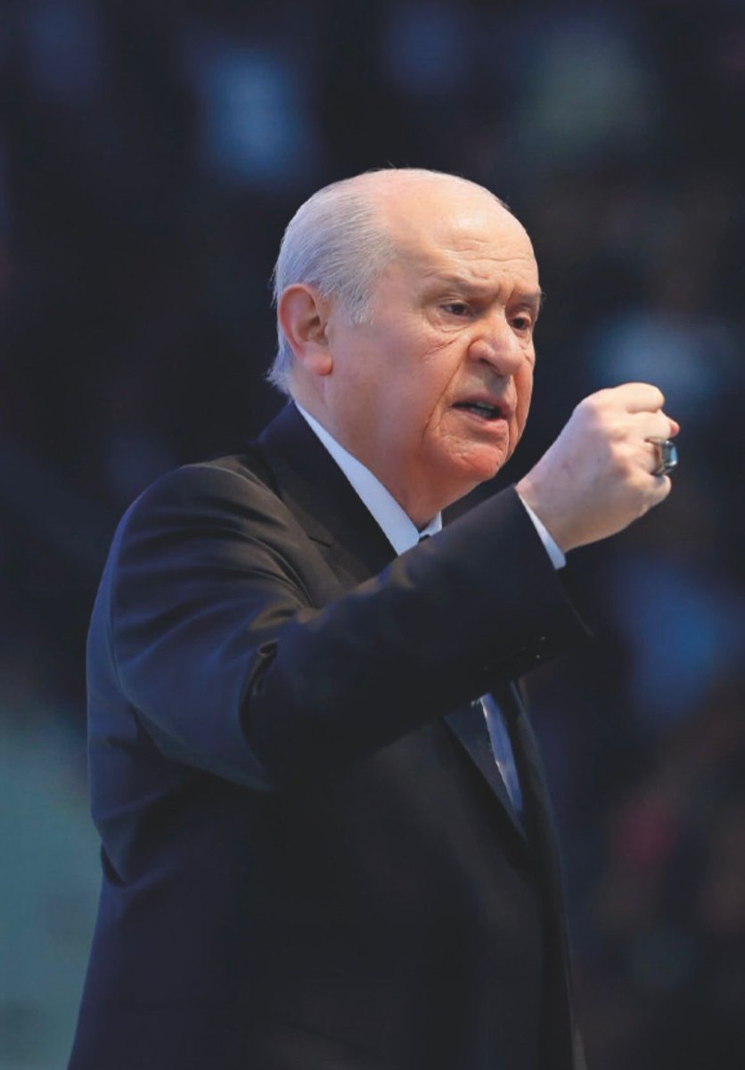 Bilge Liderimizin çağrısıyla başlayan Terörsüz Türkiye sürecinde ne yok?

📌Teröristle müzakere yok,
📌Taviz yok,
📌Teslimiyet yok!

Peki, ne var?

📌PKK’nın ama’sız, fakat’sız, silahlarını bırakması var. 

📌Terör örgütünün; kanlı eylemlerine son verip Kürt ve Türk’ün arasındaki