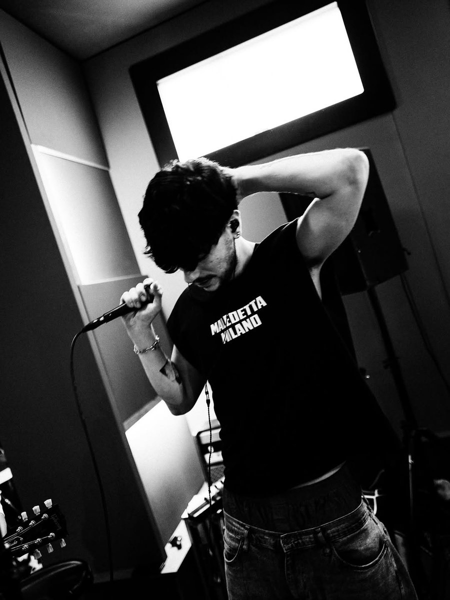 sogn0fragile's tweet image. e quanto ci piacciono queste foto