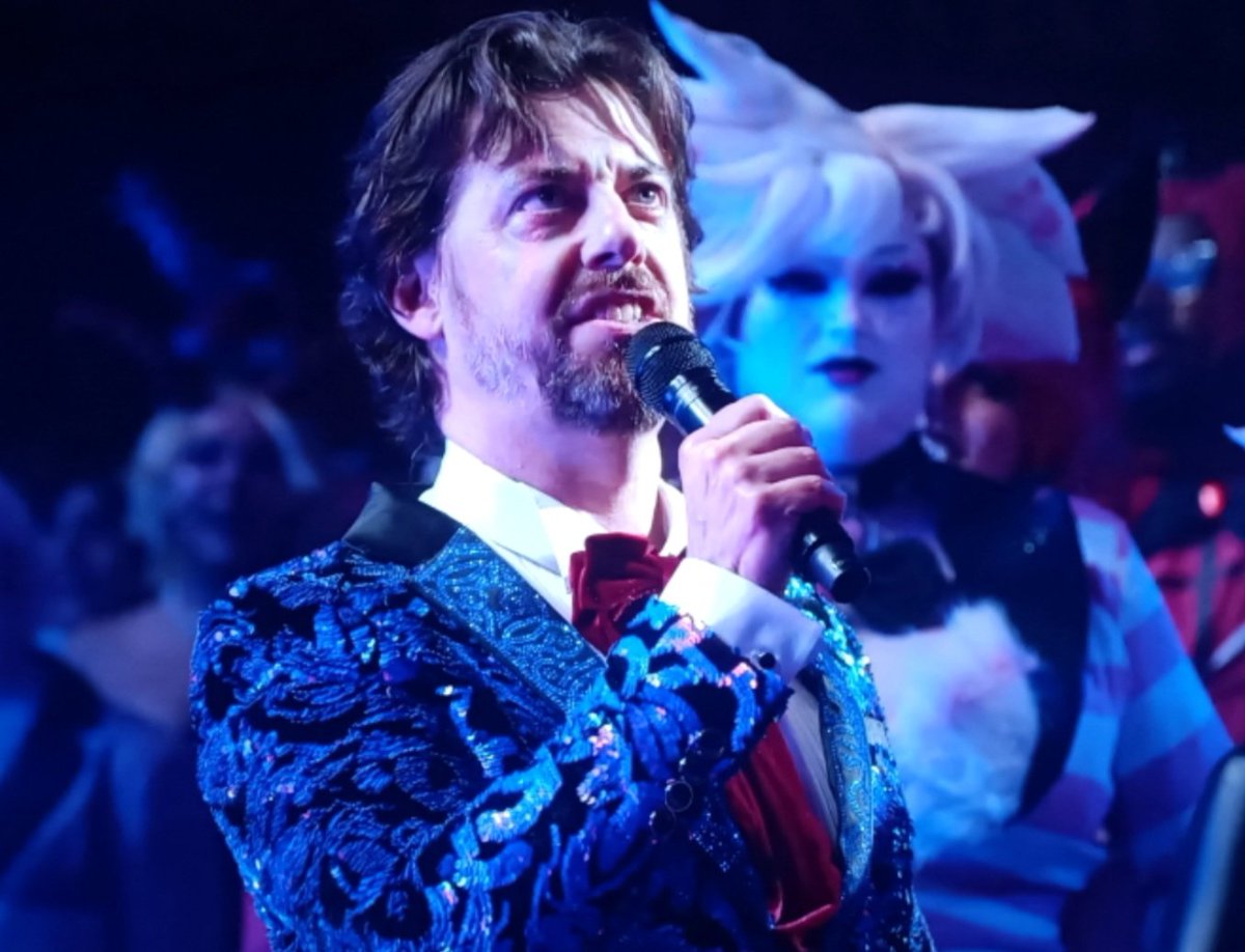 vvoxxdei's tweet image. okay romeo and juliet