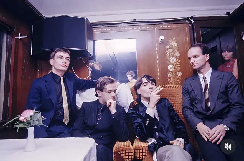 New angle found from the Trans Europe Express tour! 

(From kraftwerk_menschmaschine on Instagram)