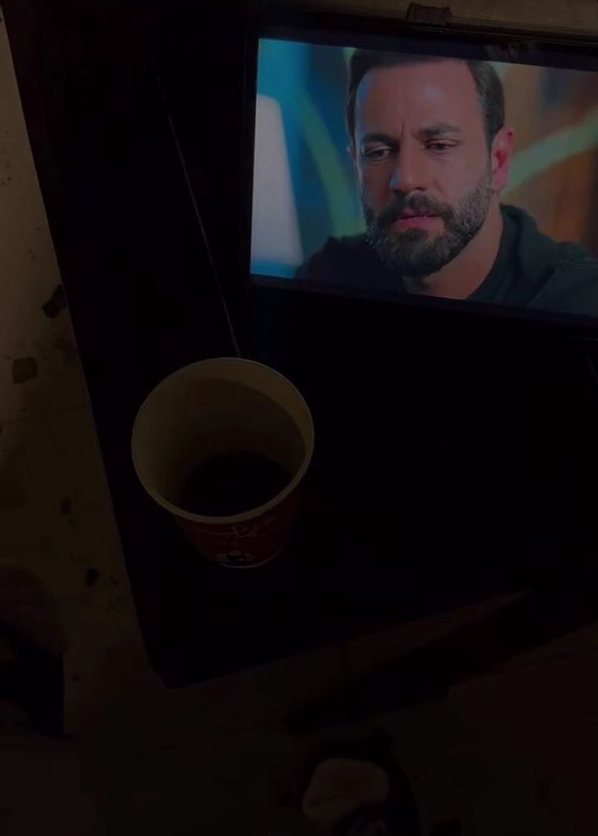 Nagd76's tweet image. الأرواح المتشابهه تتآلف
ربما في لقاء غير محسوب، او صدفة مدهشة، 
او قدرٍ مُؤجل ..