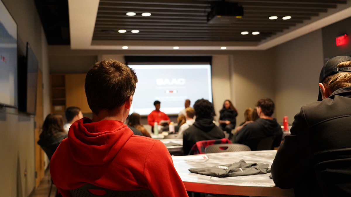 The Eugene D. Smith Leadership Institute tweet media