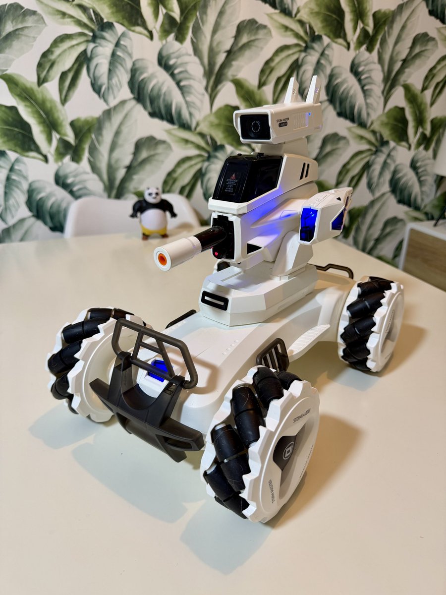 MikyAncona's tweet image. ENSOUL X2 STORM MONSTER Battle Tank porta battaglie FPV, drift 360° su ruote Mecanum e pura adrenalina. 🚀🔥
#mikyancona #mikyanconatech #ENSOUL #X2StormMonster #BattleTank #FPV #MecanumWheels #TechGadget #Unboxing #Gadget2025