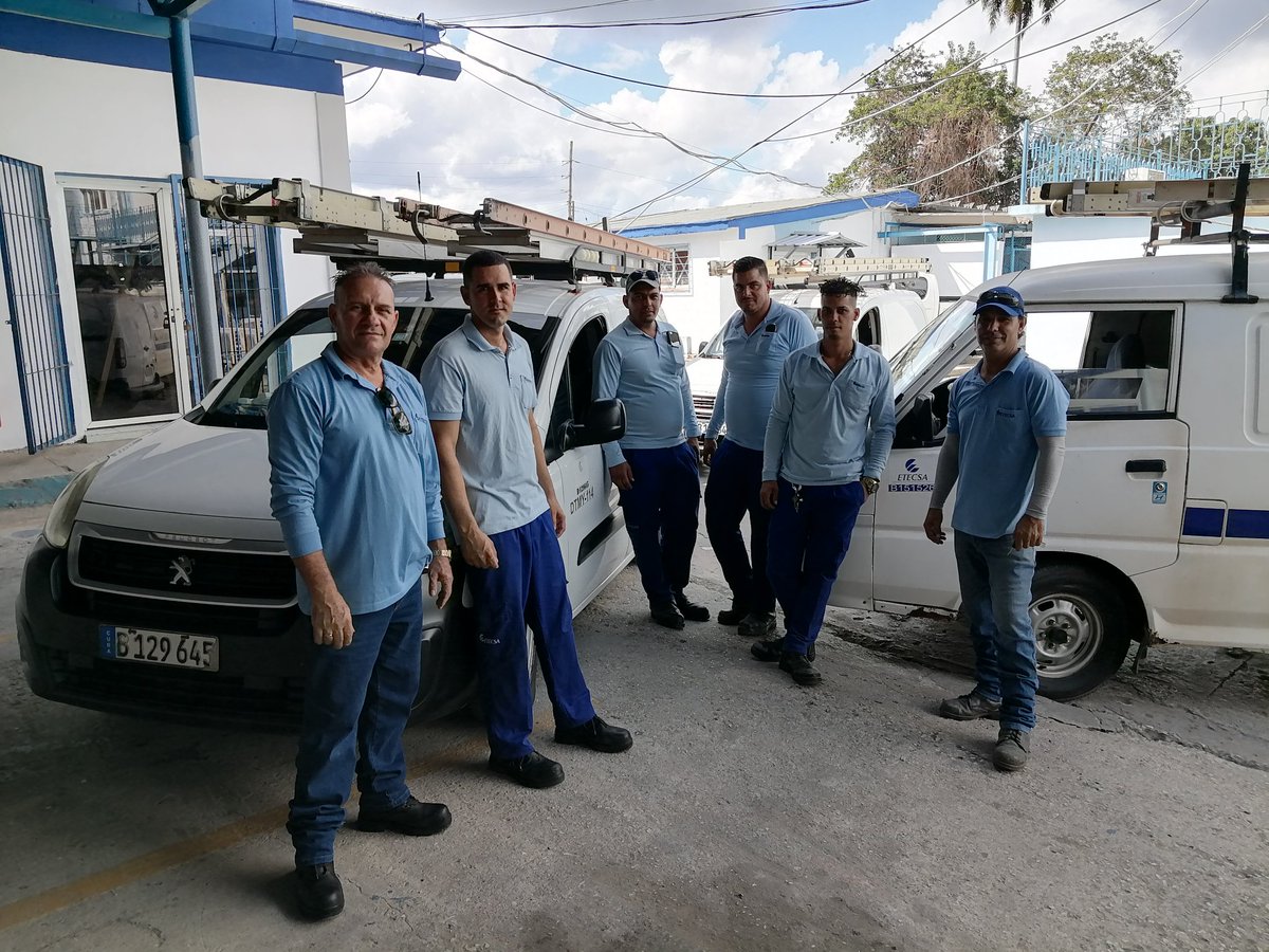👉Más apoyo al oriente 💪
👉 Reparadores de <a href="/ETECSA_Cuba/">ETECSA</a> #Mayabeque se suman a las labores de recuperación en Santiago 🇨🇺
#EtecsaConCuba