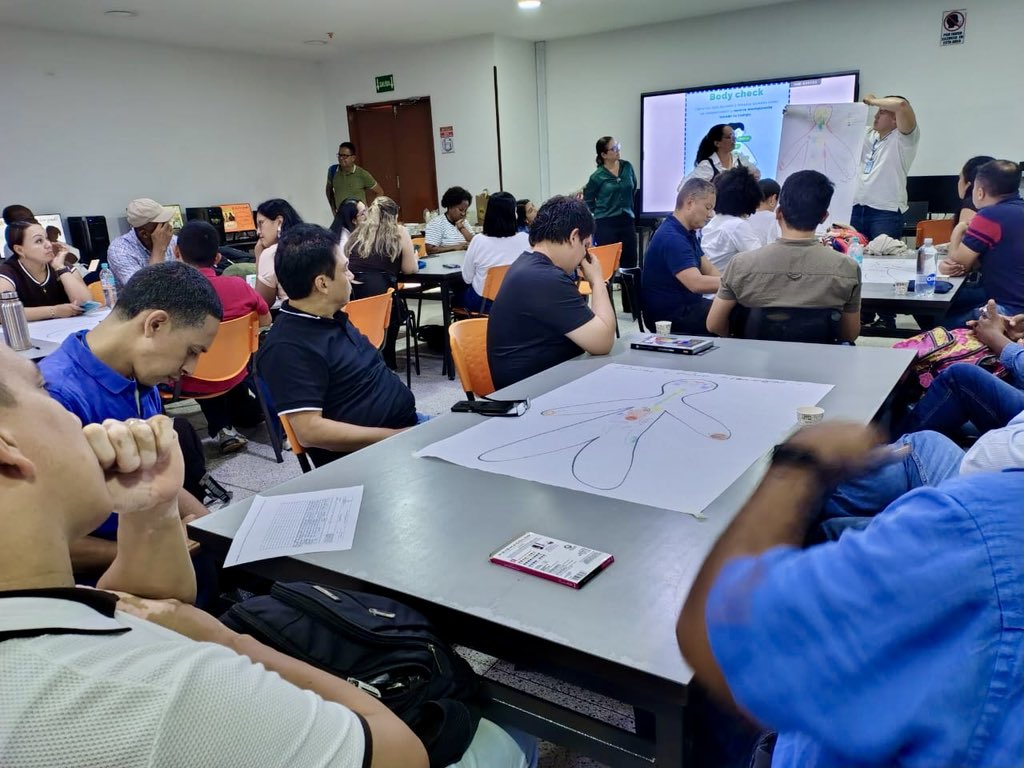 Secretaría de Educación de Cali tweet media