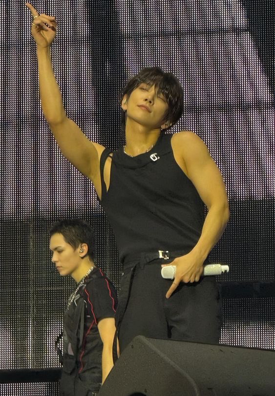 PRETTY LITTLEbig BABY  .