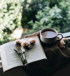 Anlaşılmak, şu garip dünya da 
insana nefes aldıran en mühim mesele…