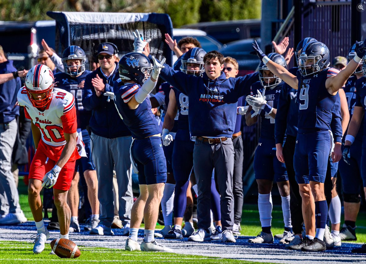 craig_soderdahl's tweet photo. Feeling grateful! @MinesFootball was such a great experience for my son, @mattsody as a grad transfer. He had awesome teammates, coaches, fans and excellent competition in the RMAC.

He was nominated as a team captain and got the Defensive Player of the Year award. From the beginning, he felt right at home. Sad that his college football days are over, but am super thankful that he ended at Mines!