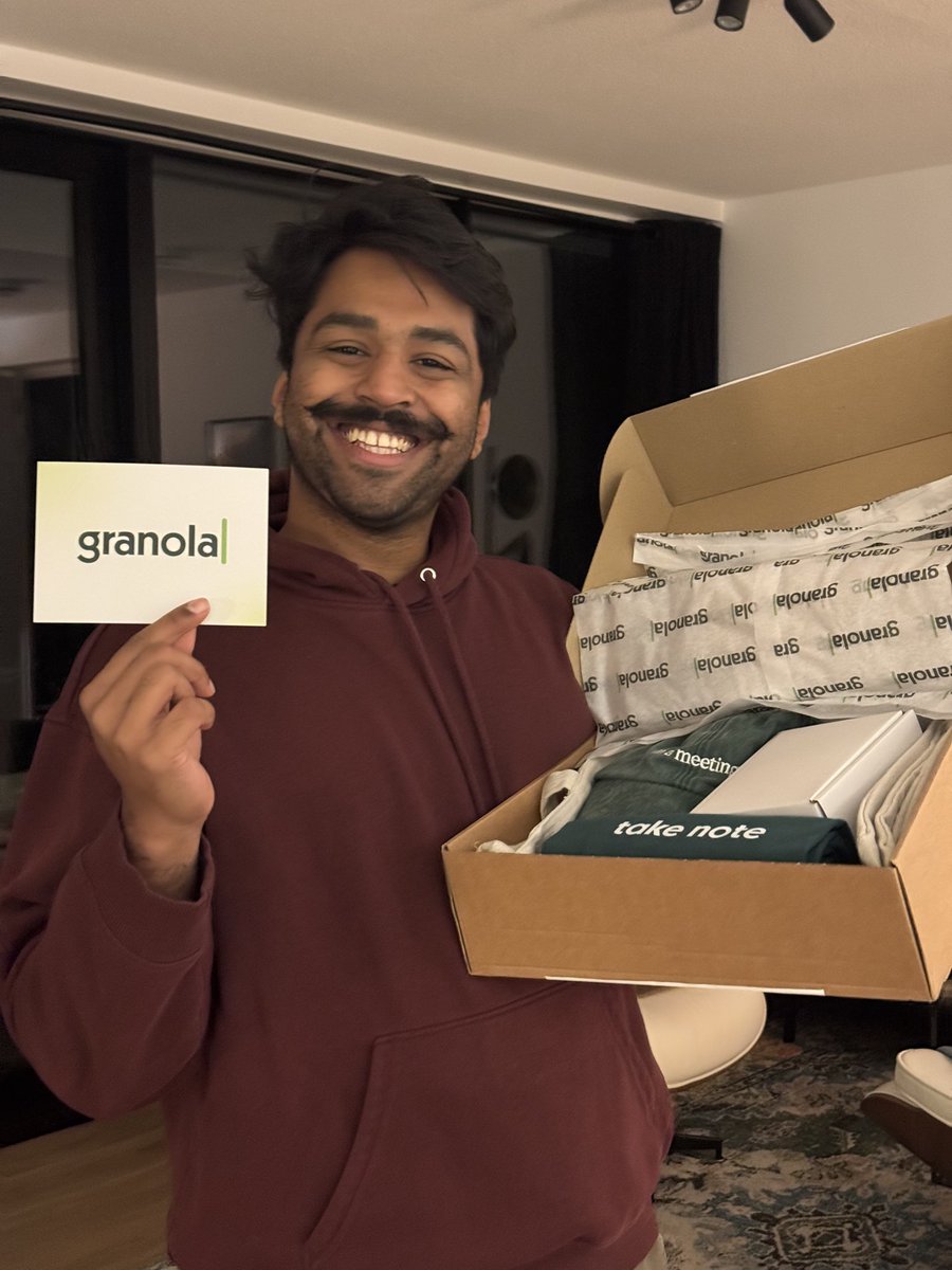 thanks <a href="/meetgranola/">Granola</a> team for sending me the sweetest merch boxes in the game! 🎁