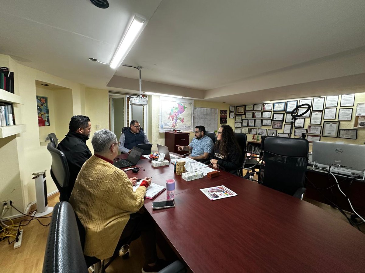 🗄📚 | #Entérate

Brindamos una asesoría al ISSSTEZAC sobre procesos de valoración documental y baja de expedientes, fortaleciendo así la correcta administración de archivos y el cumplimiento de la normatividad vigente.