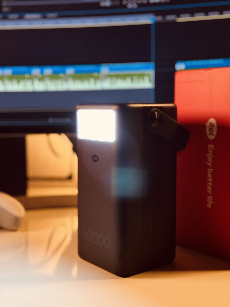 ocollinsconcep's tweet photo. itel PowerPulse I Turbo A1990 PowerBank 60000mAh #itelpowerbank #60000mah @itelNigeria https://t.co/kZYC8tb0ay
