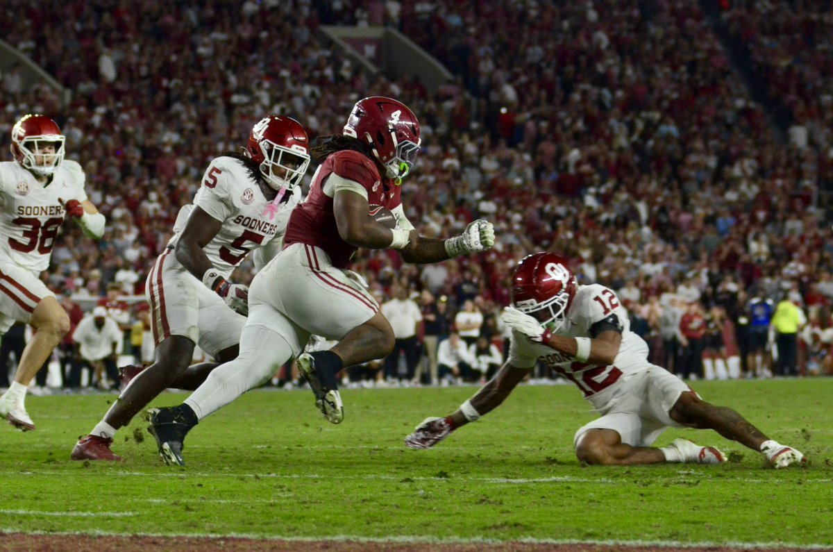 CarsonDField's tweet image. Oklahoma HC Brent Venables on how the defense can limit Mizzou’s elite run game:

“You have to win up front… physicality, discipline, reading our keys correctly.”

#Sooners