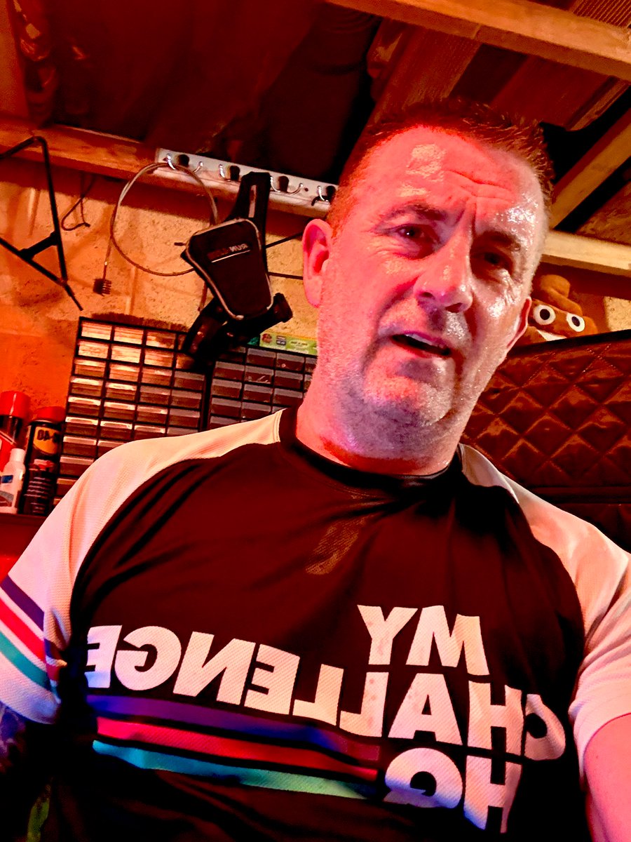 ManVMountain's tweet image. Tough ride tonight 10 mile smashed but a lot of hills 🥵